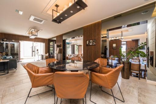 Rooms & Restaurant Matanovi Dvori Sukošan Eksteriør billede